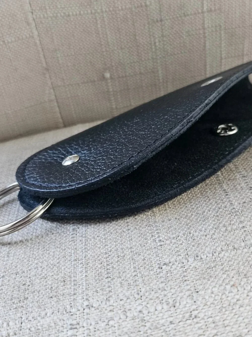 Lot of 2 Key Fob Keychain Black Handmade Genuine Leather Leaf Shape Keys
